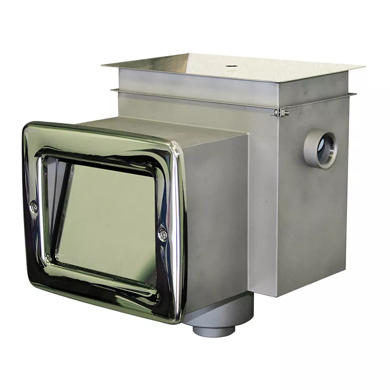 Скиммер 25 м² с автодоливом и переливом, с удлиненной горловиной, наклонный